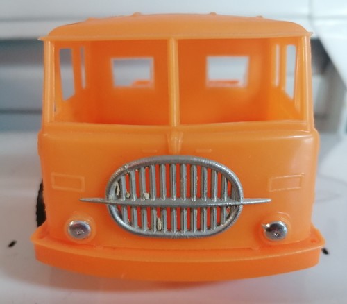 Modellino plastica fiat 682 - plastica,